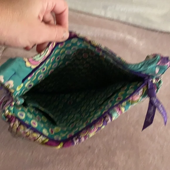 Vera Bradley - Picture 3 of 5